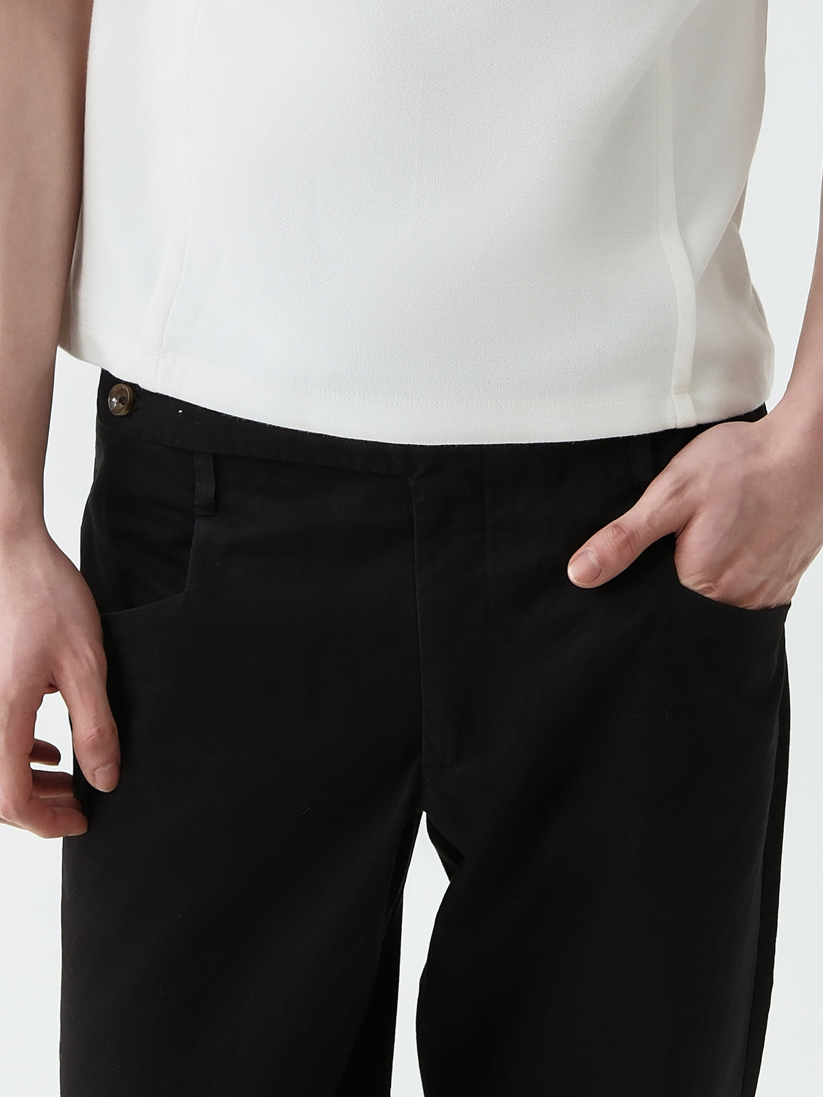 Noir Tapered