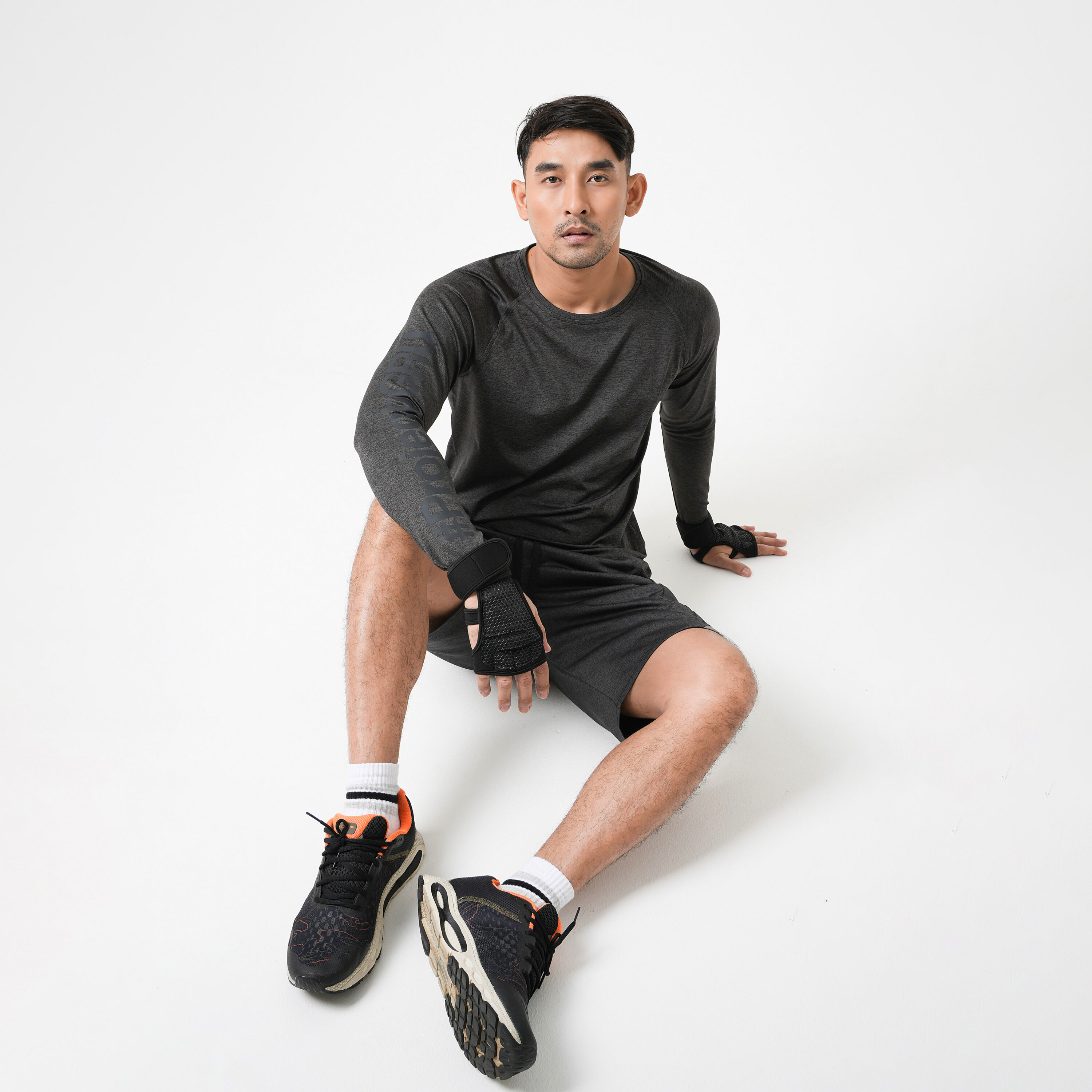 FULLSHOOT Move Raglan Performance Tee